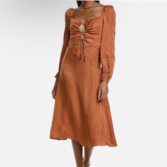 FARM Rio Dresses & Skirts - NWT Farm Rio Rust Satin Midi Dress - Size 12